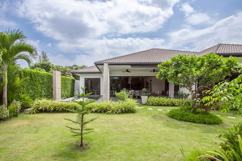 Sun Side Residences, Chon Buri (Pattaya), Huai Yai, Bang Lamung (Pattaya), Chon Buri (Pattaya), 3 Bedrooms, 520 sqm, Single Detached House For Sale, by Saimaii Russiphat, 500486379 - DDproperty.com