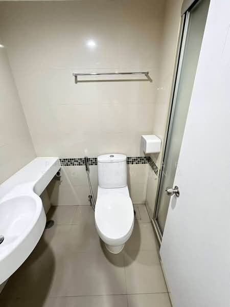 Lumpini Park Riverside Rama 3, Bangkok, 4 Rama 3 Road, Bang Pong Pang, Yan Nawa, Bangkok, 1 Bedroom, 30 sqm, Condo For Rent, by Praewpakar Soontawong, 500486391 - DDproperty.com