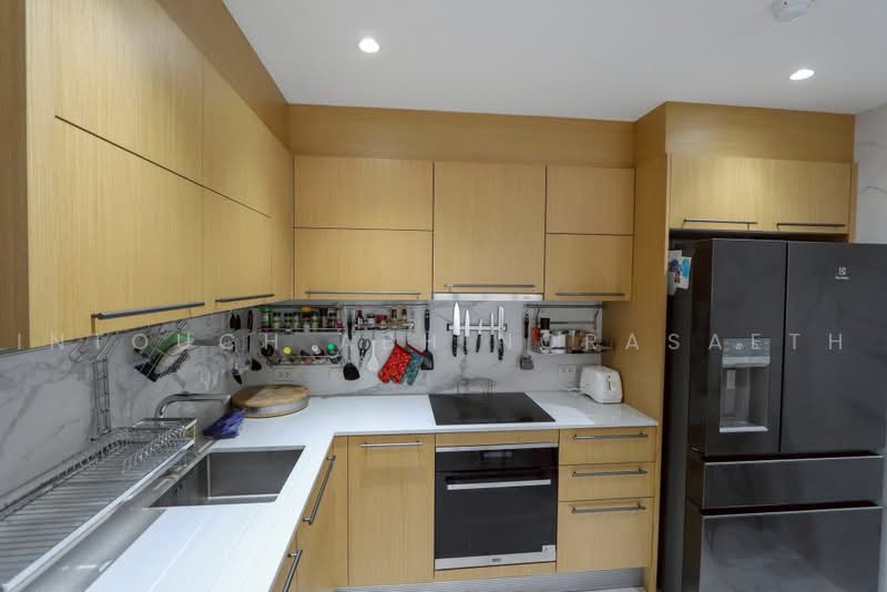 Baan Thanon Sarasin condominium, Bangkok, Sarasin, Lumphini, Pathum Wan, Bangkok, 2 Bedrooms, 93 sqm, Condo For Rent, by Intouch Abhinorasaeth, 500486420 - DDproperty.com