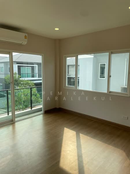 undefined, Bangkok, Din Daeng, Bangkok, 4 Bedrooms, 190 sqm, Single Detached House For Sale, by Pemika Aukkaraleekul, 500486422 - DDproperty.com