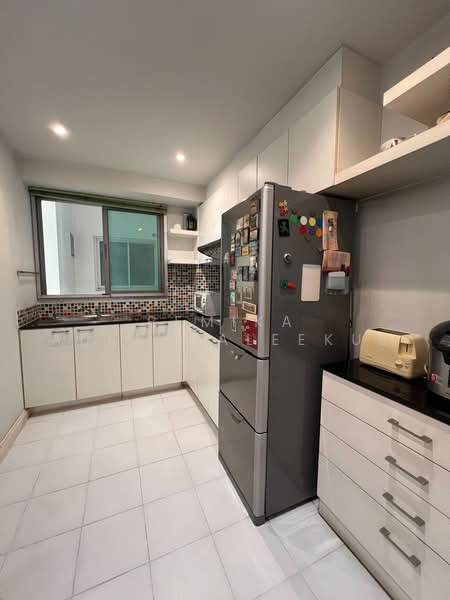 49 Plus, Bangkok, Soi Sukhumvit 49, Khlong Tan Nua, Watthana, Bangkok, 1 Bedroom, 50 sqm, Condo For Sale, by Pemika Aukkaraleekul, 500486446 - DDproperty.com