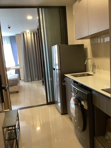 Life Phahon-Ladprao, Bangkok, 996 Phahonyothin Road, Jom Phon, Chatuchak, Bangkok, 1 Bedroom, 29 sqm, Condo For Rent, by Praewpakar Soontawong, 500486483 - DDproperty.com
