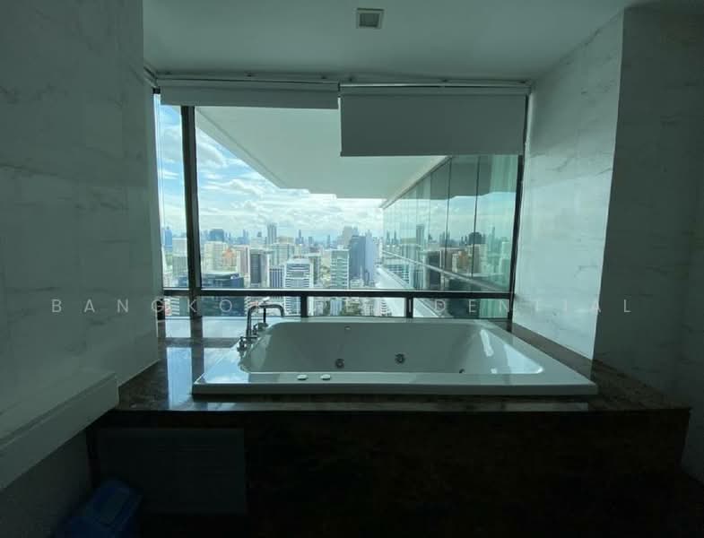 Le Raffine Sukhumvit 39, Bangkok, Soi Sukhumvit 39, Khlong Tan Nua, Watthana, Bangkok, 3 Bedrooms, 396 sqm, Condo For Rent, by Bangkok Residential, 500486488 - DDproperty.com