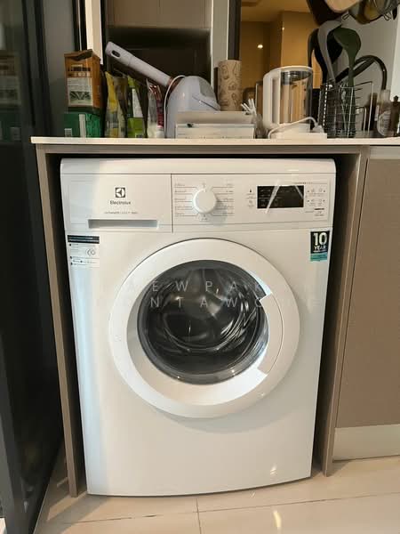 IDEO Sathorn-Wongwian Yai, Bangkok, 219 Soi Krung Thonburi 1, Khlong Ton Sai, Khlong San, Bangkok, 1 Bedroom, 27 sqm, Condo For Rent, by Praewpakar Soontawong, 500486504 - DDproperty.com