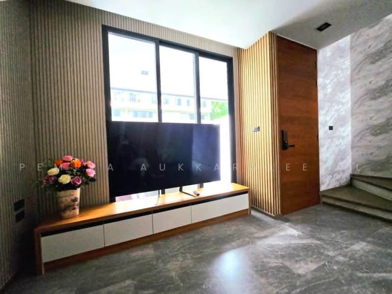 Ther Ladprao 93, Bangkok, Lat Phrao Road, Khlong Chaokhun Sing, Wang Thonglang, Bangkok, 3 Bedrooms, 220 sqm, Townhouse For Sale, by Pemika Aukkaraleekul, 500486520 - DDproperty.com