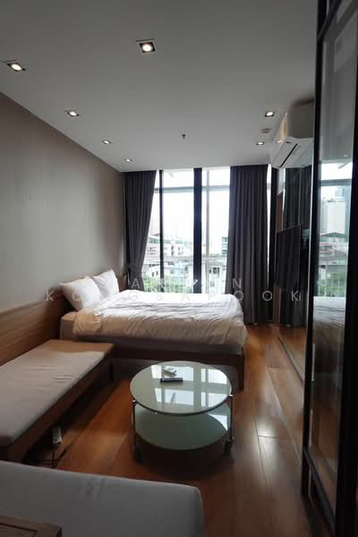 Park Origin Phrom Phong (Park 24), Bangkok, 68 Soi Sukhumvit 24, Khong Tan, Khlong Toei, Bangkok, 1 Bedroom, 25 sqm, Condo For Rent, by Natlyn Kongsapook, 500486532 - DDproperty.com