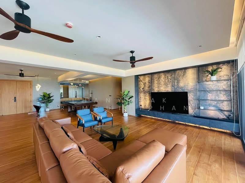 Phatssana Gardens, Bangkok, 19 Soi Ekkamai 6, Sukhumvit 63 Road, Phra Kanong Nua, Watthana, Bangkok, 4 Bedrooms, 345 sqm, Condo For Sale, by Thanyalak Premputtiphan, 500486552 - DDproperty.com