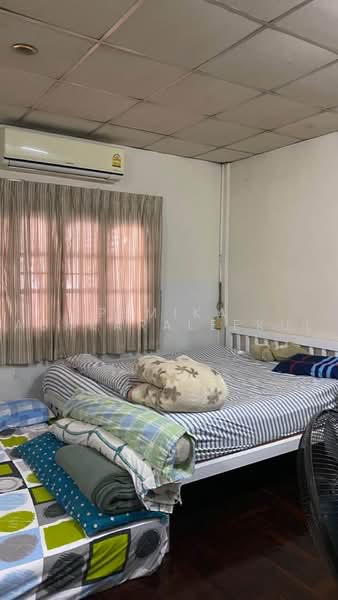4-BR Townhouse, Bangkok, Huai Khwang, Bangkok, 4 Bedrooms, 220 sqm, Townhouse For Sale, by Pemika Aukkaraleekul, 500486566 - DDproperty.com