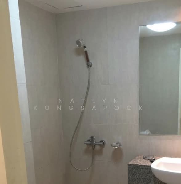 The Clover Thonglor Residence, Bangkok, Soi Sukhumvit 55, Khlong Tan Nua, Watthana, Bangkok, 2 Bedrooms, 70 sqm, Condo For Rent, by Natlyn Kongsapook, 500486580 - DDproperty.com