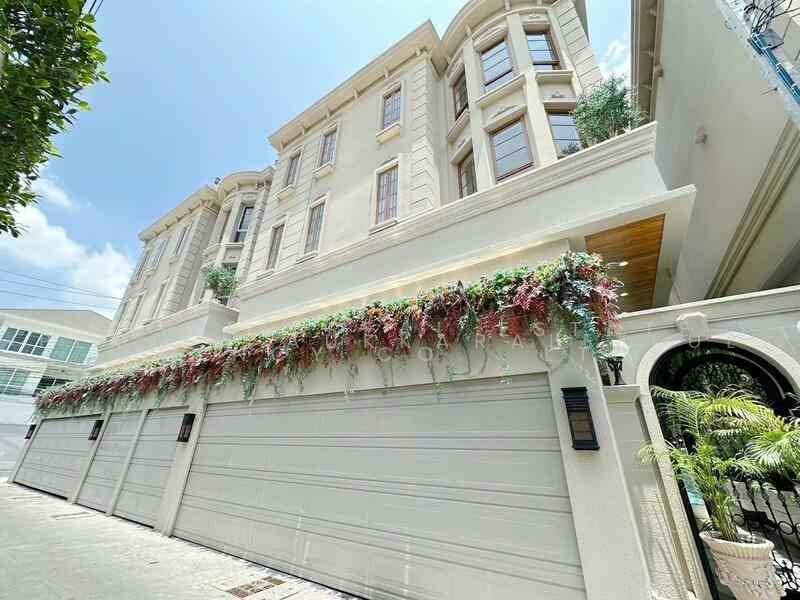 Casa Ekamai 28, Bangkok, 45 14 Ekkamai 28 Alley, Khlong Tan Nua, Watthana, Bangkok, 4 Bedrooms, 846 sqm, Single Detached House For Sale, by Pemika Aukkaraleekul, 500486587 - DDproperty.com