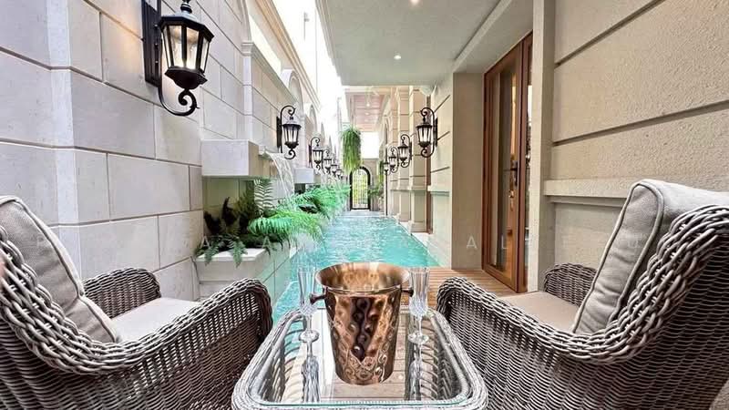 Casa Ekamai 28, Bangkok, 45 14 Ekkamai 28 Alley, Khlong Tan Nua, Watthana, Bangkok, 4 Bedrooms, 846 sqm, Single Detached House For Sale, by Pemika Aukkaraleekul, 500486587 - DDproperty.com