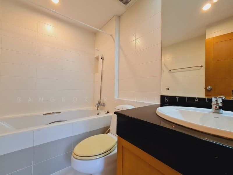Queen’s Park View, Bangkok, 55 Soi Methi Niwet, Khong Tan, Khlong Toei, Bangkok, 3 Bedrooms, 150 sqm, Apartment For Rent, by Bangkok Residential, 500486589 - DDproperty.com
