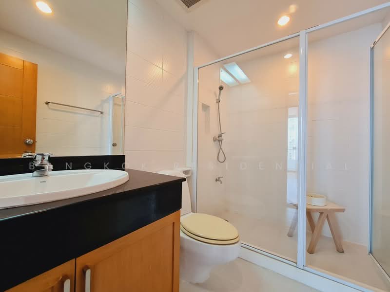 Queen’s Park View, Bangkok, 55 Soi Methi Niwet, Khong Tan, Khlong Toei, Bangkok, 3 Bedrooms, 150 sqm, Apartment For Rent, by Bangkok Residential, 500486589 - DDproperty.com