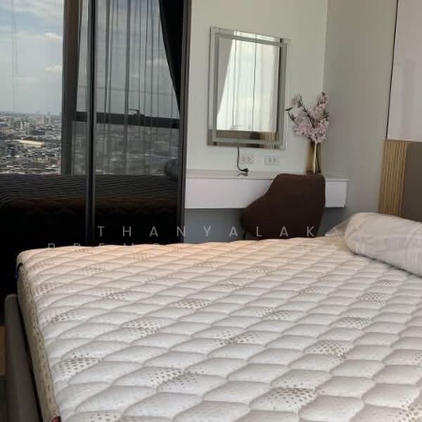 The Lofts Silom, Bangkok, Pramuan Road, Silom, Bang Rak, Bangkok, 1 Bedroom, 45 sqm, Condo For Sale, by Thanyalak Premputtiphan, 500486617 - DDproperty.com