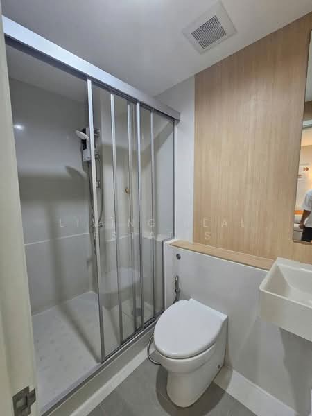 Aspire Sathorn-Thapra, Bangkok, 359 Ratchaphruek Road, Bukkalo, Thon Buri, Bangkok, 1 Bedroom, 31 sqm, Condo For Rent, by Living Real Estates, 500486627 - DDproperty.com