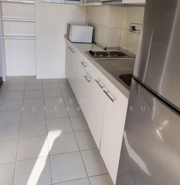 Life @ Ratchada-Huai Khwang, Bangkok, 189 Pracharatbamphen Road, Huai Khwang, Bangkok, 1 Bedroom, 41 sqm, Condo For Sale, by Pemika Aukkaraleekul, 500486674 - DDproperty.com