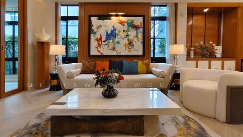 Nantawan Rama 9 - New Krungthepkreetha, Bangkok, Saphan Sung, Bangkok, 5 Bedrooms, 450 sqm, Single Detached House For Rent, by Thawatchai Methawongworakul, 500486683 - DDproperty.com