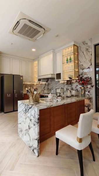Nantawan Rama 9 - New Krungthepkreetha, Bangkok, Saphan Sung, Bangkok, 5 Bedrooms, 450 sqm, Single Detached House For Rent, by Thawatchai Methawongworakul, 500486683 - DDproperty.com