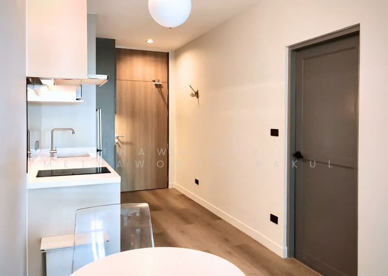 Noble Solo, Bangkok, 988 Thong Lo, Khlong Tan Nua, Watthana, Bangkok, 1 Bedroom, 41 sqm, Condo For Rent, by Thawatchai Methawongworakul, 500486698 - DDproperty.com