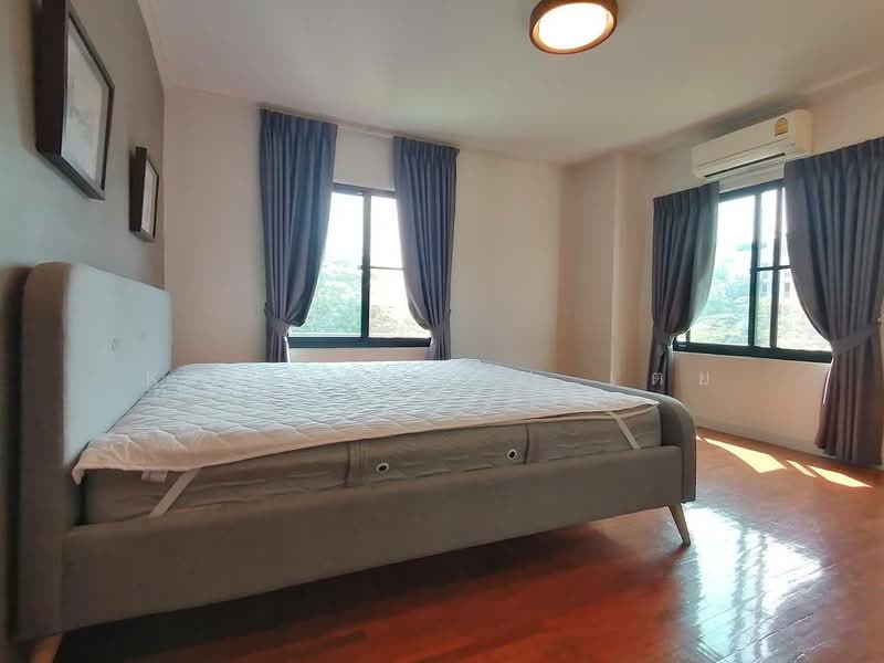 Lily House Mansion, Bangkok, 209 Soi Sukhumvit 31, Khlong Tan Nua, Watthana, Bangkok, 3 Bedrooms, 145 sqm, Condo For Rent, by Khun Toey เตย, 500486705 - DDproperty.com