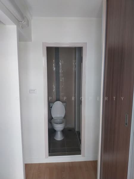 Lumpini Ville Pattanakarn - New Phetchaburi, Bangkok, Soi Phatthanakan 26, Phatthanakan Road, Suan Luang, Bangkok, 2 Bedrooms, 45 sqm, Condo For Sale, by Holtop Property, 500486733 - DDproperty.com