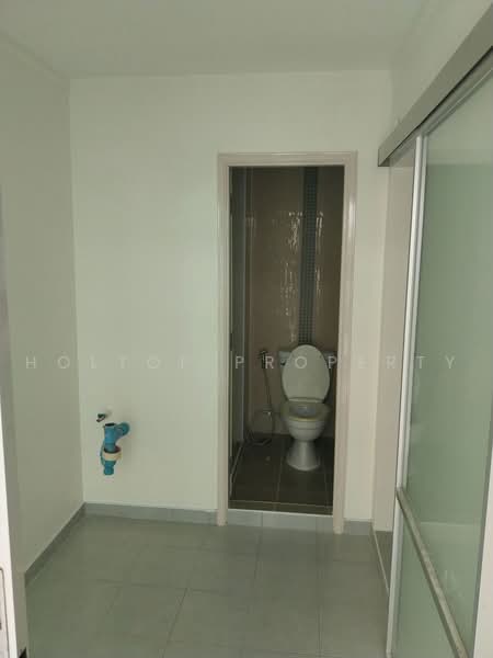 Lumpini Ville Pattanakarn - New Phetchaburi, Bangkok, Soi Phatthanakan 26, Phatthanakan Road, Suan Luang, Bangkok, 2 Bedrooms, 45 sqm, Condo For Sale, by Holtop Property, 500486733 - DDproperty.com