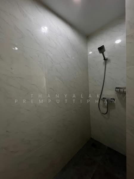 The Line Phahonyothin Park, Bangkok, 1090 Phahonyothin Road, Jom Phon, Chatuchak, Bangkok, 1 Bedroom, 38 sqm, Condo For Sale, by Thanyalak Premputtiphan, 500486750 - DDproperty.com