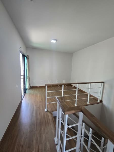 Baan Klang Muang Srinakarin – Onnut, Bangkok, 174 Soi On Nut 70/1, Prawet, Bangkok, 3 Bedrooms, 168 sqm, Townhouse For Rent, by Komkrit Arunvessased, 500486753 - DDproperty.com