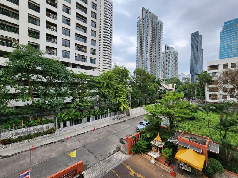 Sukhumvit City Resort, Bangkok, 51 Soi Sukhumvit 11, Khlongtoei Nua, Watthana, Bangkok, 3 Bedrooms, 201 sqm, Condo For Rent, by Bangkok Residential, 500486761 - DDproperty.com