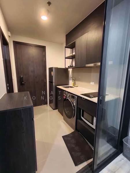 XT Huaikhwang, Bangkok, 244 Ratchadaphisek Road, Huai Khwang, Bangkok, 1 Bedroom, 30 sqm, Condo For Rent, by Natlyn Kongsapook, 500486777 - DDproperty.com