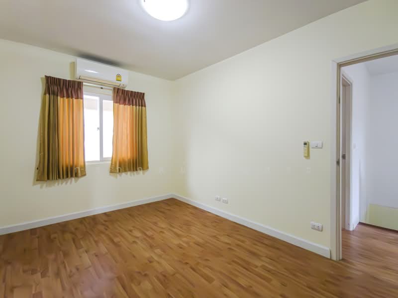 The Connect Donmuang-Viphavadi, Bangkok, Liap Khoo Nai Kim Sai 1 Road, Si Khan, Don Mueang, Bangkok, 3 Bedrooms, 130 sqm, Townhouse For Sale, by กรกฤตย์ บุญสระ, 500486834 - DDproperty.com