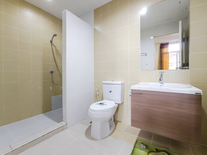 The Connect Donmuang-Viphavadi, Bangkok, Liap Khoo Nai Kim Sai 1 Road, Si Khan, Don Mueang, Bangkok, 3 Bedrooms, 130 sqm, Townhouse For Sale, by กรกฤตย์ บุญสระ, 500486834 - DDproperty.com