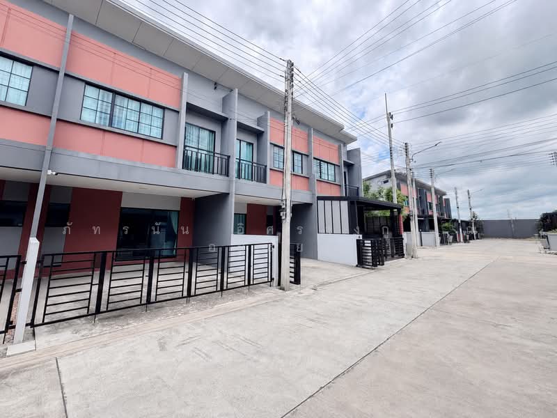 Siri Place Ratchapruek 345, Pathum Thani, Parallel national highway no. 345, Bang Khu Wat, Muang Pathum Thani, Pathum Thani, 4 Bedrooms, 83 sqm, Townhouse For Sale, by ภัทรนัน อิศรางกูร ณ อยุธยา, 500486836 - DDproperty.com