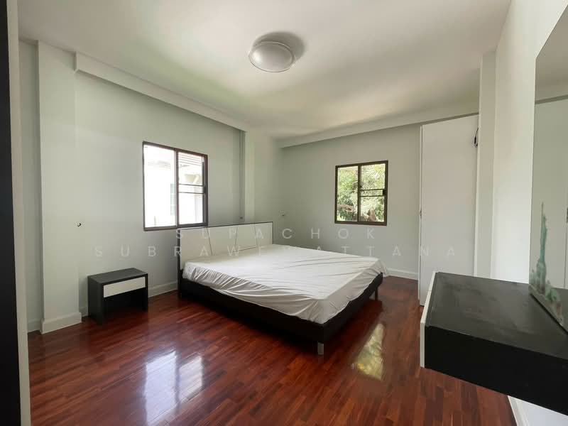 Burasiri Ngamwongwan - Prachachuen, Nonthaburi, Road along Bang Khlo-Chaengwattana Expressway, Tha-Sai, Muang Nonthaburi, Nonthaburi, 4 Bedrooms, 300 sqm, Single Detached House For Rent, by Supachok Subrawewattana, 500486861 - DDproperty.com