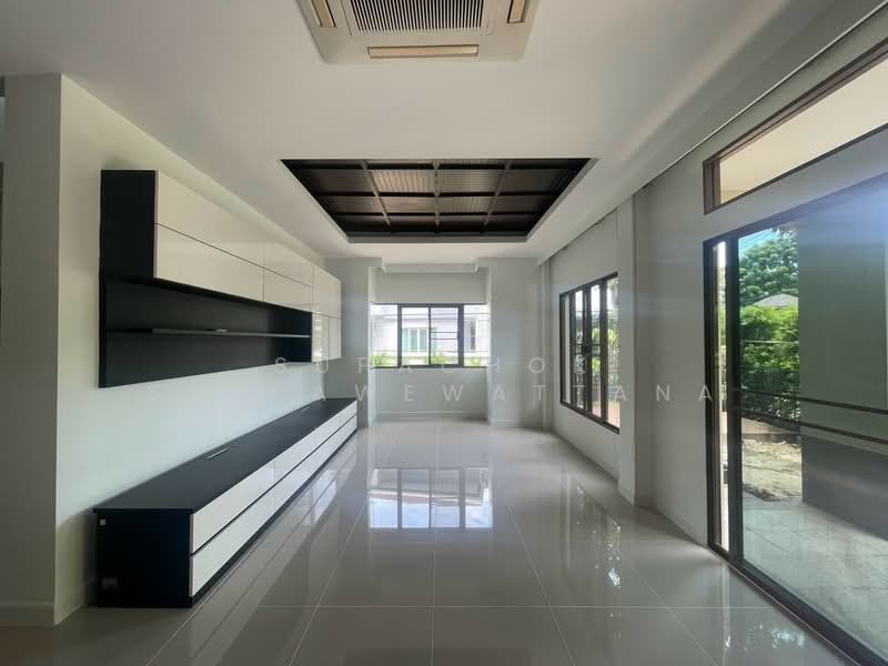 Burasiri Ngamwongwan - Prachachuen, Nonthaburi, Road along Bang Khlo-Chaengwattana Expressway, Tha-Sai, Muang Nonthaburi, Nonthaburi, 4 Bedrooms, 300 sqm, Single Detached House For Rent, by Supachok Subrawewattana, 500486861 - DDproperty.com
