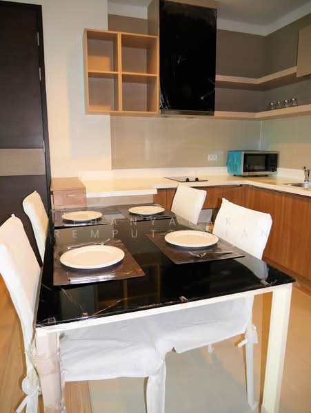Rhythm Sathorn : ริทึ่ม สาทร, กรุงเทพ, 141 ซอยสาทร 21, ยานนาวา, สาทร, กรุงเทพ, 63 ตร.ม., คอนโด ขาย, โดย Thanyalak Premputtiphan, 500486862 - DDproperty.com