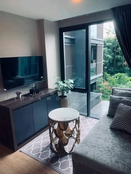 Lloyd Soonvijai-Thonglor, Bangkok, Soi Phetchaburi 47, Phetchaburi Road, Bang Kapi, Huai Khwang, Bangkok, 2 Bedrooms, 62 sqm, Condo For Rent, by Thawatchai Methawongworakul, 500486865 - DDproperty.com