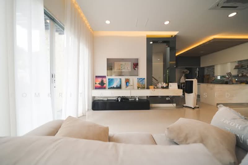Bangkok Boulevard Praram 9 Srinakarin, Bangkok, Krungthep Kreetha Road, Saphan Sung, Bangkok, 3 Bedrooms, 220 sqm, Single Detached House For Sale, by Komkrit Arunvessased, 500486866 - DDproperty.com