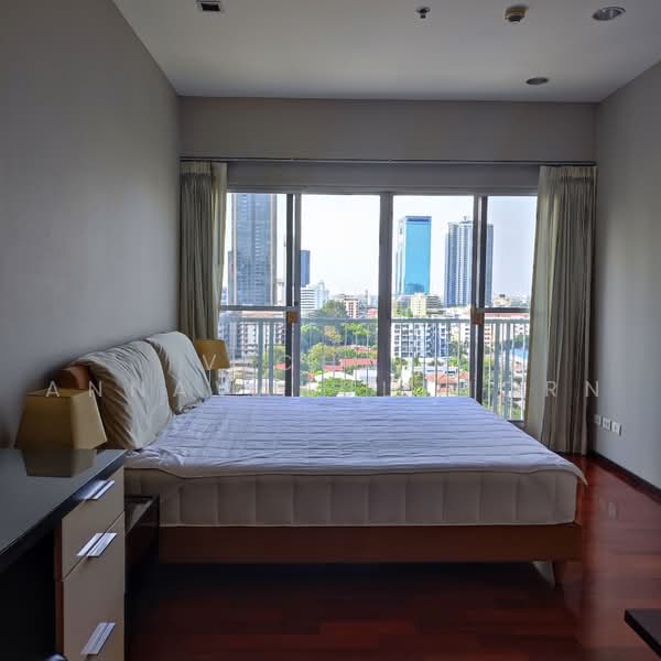 Noble Ora, Bangkok, Soi Sukhumvit 55, Sukhumvit Road, Khlong Tan Nua, Watthana, Bangkok, 2 Bedrooms, 66 sqm, Condo For Rent, by Vichai Annavakulthorn, 500486882 - DDproperty.com