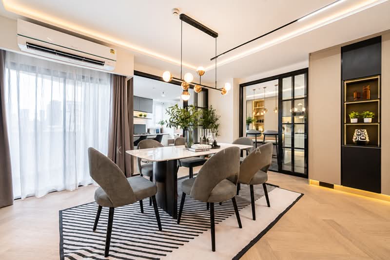 Fifty Fifth Tower, Bangkok, 84 Soi Sukhumvit 55, Sukhumvit Road, Khlong Tan Nua, Watthana, Bangkok, 4 Bedrooms, 165 sqm, Condo For Sale, by Khun Nita, 500486897 - DDproperty.com
