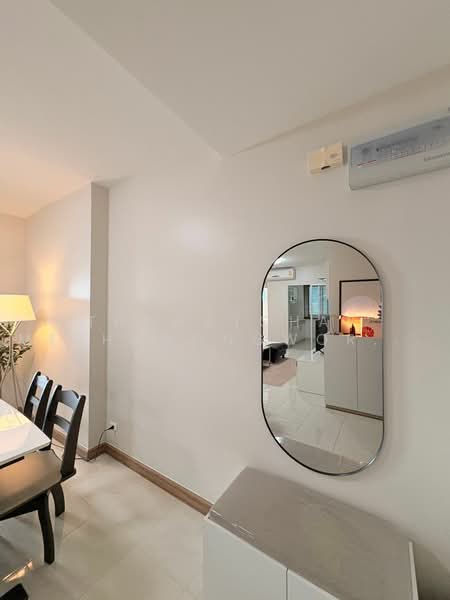 Supalai Park Ekkamai-Thonglor, Bangkok, Petchaburi Road, Bang Kapi, Huai Khwang, Bangkok, 2 Bedrooms, 82 sqm, Condo For Rent, by Thawatchai Methawongworakul, 500486907 - DDproperty.com