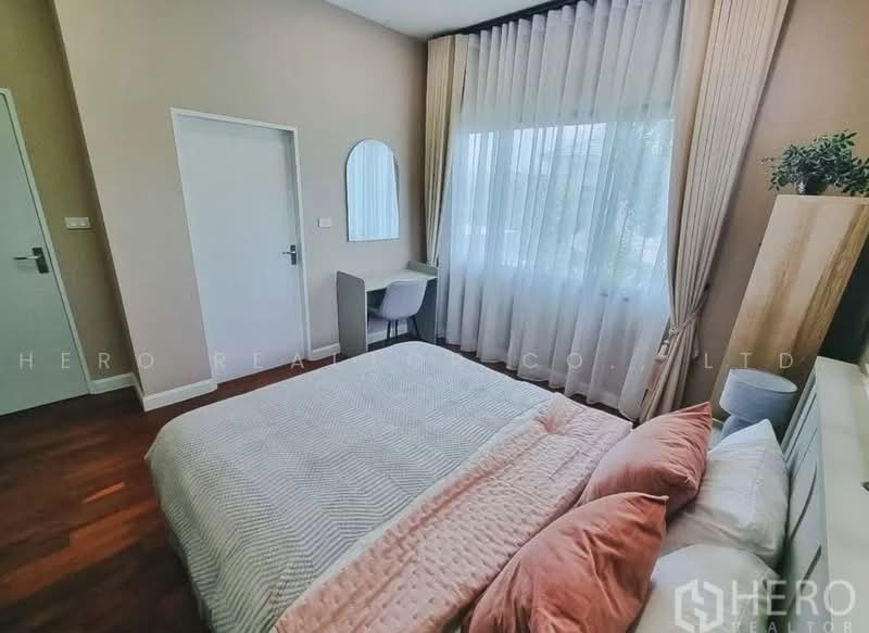 Perfect Masterpiece Sukhumvit 77, Samut Prakan, Soi Mu Ban Perfect Place Sukhumvit 77, Rachathewa, Bang Plee, Samut Prakan, 5 Bedrooms, 585 sqm, Single Detached House For Rent, by Hero Realtor Co., Ltd., 500486918 - DDproperty.com