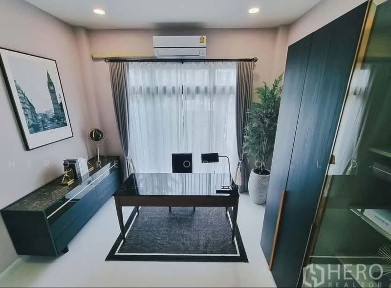 Perfect Masterpiece Sukhumvit 77 : เพอร์เฟค มาสเตอร์พีซ สุขุมวิท 77, สมุทรปราการ, ซอย หมู่บ้านเพอร์เฟคเพลส สุขุมวิท 77, ราชาเทวะ, บางพลี, สมุทรปราการ, 585 ตร.ม., บ้านเดี่ยว ให้เช่า, โดย Hero Realtor Co., Ltd., 500486918 - DDproperty.com