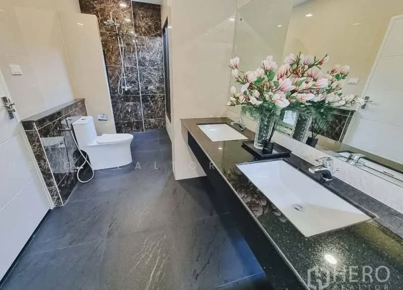 Perfect Masterpiece Sukhumvit 77 : เพอร์เฟค มาสเตอร์พีซ สุขุมวิท 77, สมุทรปราการ, ซอย หมู่บ้านเพอร์เฟคเพลส สุขุมวิท 77, ราชาเทวะ, บางพลี, สมุทรปราการ, 585 ตร.ม., บ้านเดี่ยว ให้เช่า, โดย Hero Realtor Co., Ltd., 500486918 - DDproperty.com