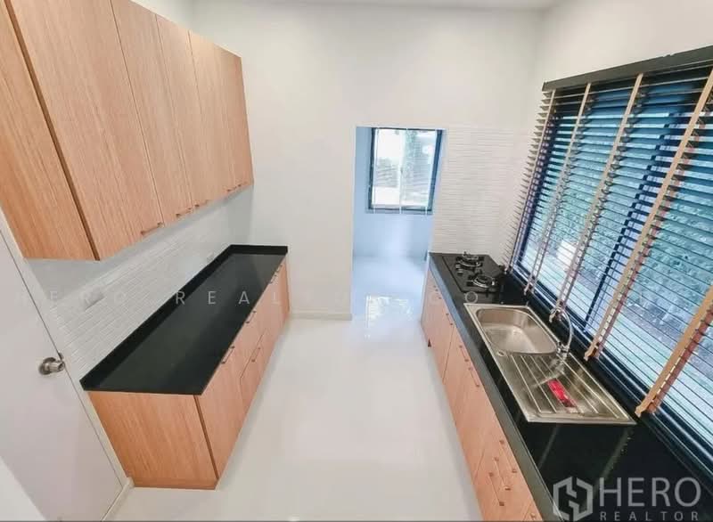 Perfect Masterpiece Sukhumvit 77 : เพอร์เฟค มาสเตอร์พีซ สุขุมวิท 77, สมุทรปราการ, ซอย หมู่บ้านเพอร์เฟคเพลส สุขุมวิท 77, ราชาเทวะ, บางพลี, สมุทรปราการ, 585 ตร.ม., บ้านเดี่ยว ให้เช่า, โดย Hero Realtor Co., Ltd., 500486918 - DDproperty.com