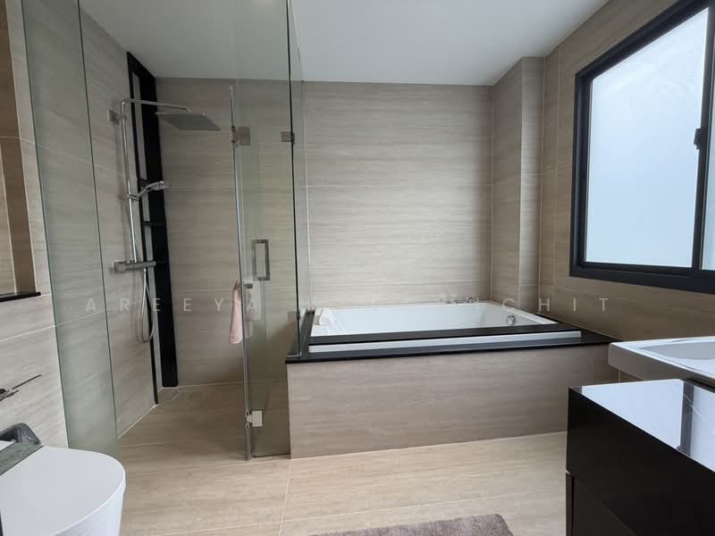 Grand Bangkok Boulevard Chaengwatthana-Ratchaphruek, Nonthaburi, Chaiyaphruek Road, Khlong Phra Udom, Pak Kret, Nonthaburi, 4 Bedrooms, 560 sqm, Single Detached House For Sale, by Areeya Kingwichit, 500486941 - DDproperty.com
