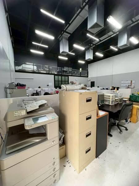 Land with Office Building Ekkamai-Pradit Manutham Location, Bangkok, Wang Thonglang, Bangkok, , 1,720 sqm, Land For Sale, by LINE @firststep, 500486980 - DDproperty.com