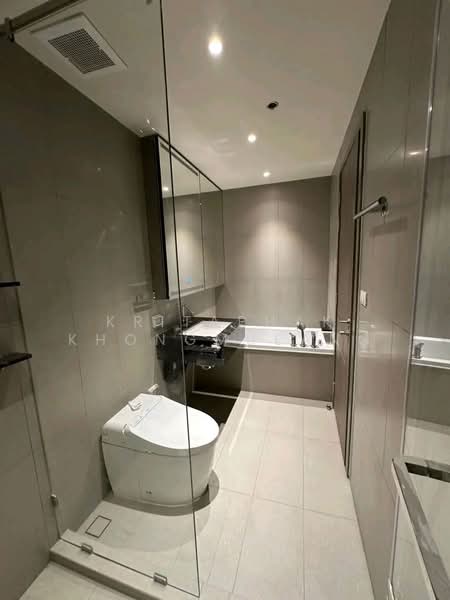 The Issara Sathorn, Bangkok, ถนนจันทน์, Thung Maha Mek, Sathon, Bangkok, 3 Bedrooms, 110 sqm, Condo For Rent, by Kritaphak Khongmueang, 500487000 - DDproperty.com