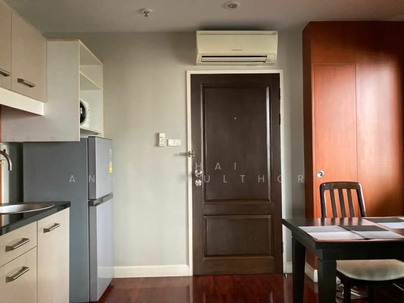 Baan Suanpetch, Bangkok, 18 Soi Sukhumvit 39, Khlong Tan Nua, Watthana, Bangkok, 2 Bedrooms, 132 sqm, Condo For Rent, by Vichai Annavakulthorn, 500487001 - DDproperty.com