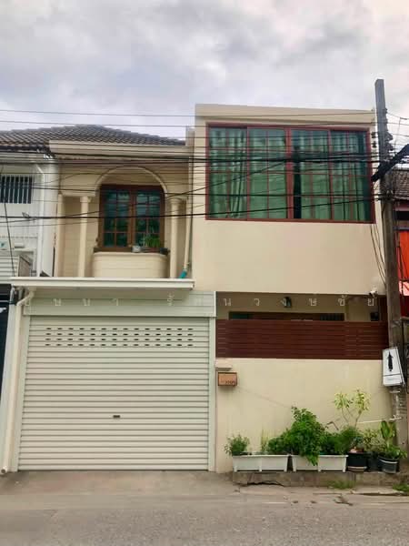 ทำเล MRT ห้วยขวาง ซ.รัชดา 18 ให้เช่าทาวน์โฮม 2 ชั้น ม.อยู่เจริญ เลี้ยงสัตว์ได้ พร้อมอยู่ ทำเลดี, Bangkok, รัชดาภิเษก, Samsen Nok, Huai Khwang, Bangkok, 3 Bedrooms, 180 sqm, Townhouse For Rent, by บุษบา รัตนวงษ์ชัย, 500487022 - DDproperty.com